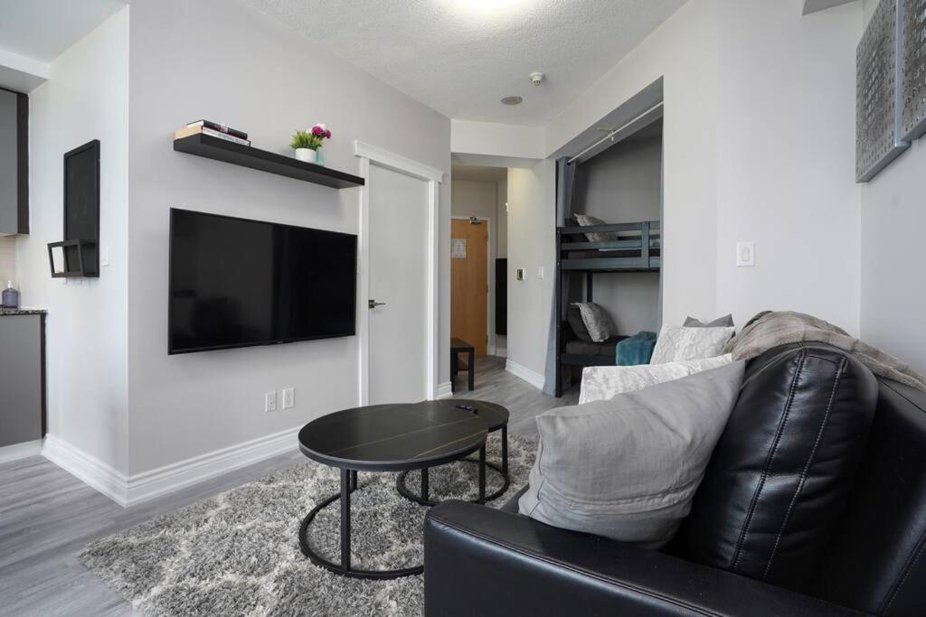 1504 Brand New Best Location 1Br Den With Amazing View Toronto Exterior photo